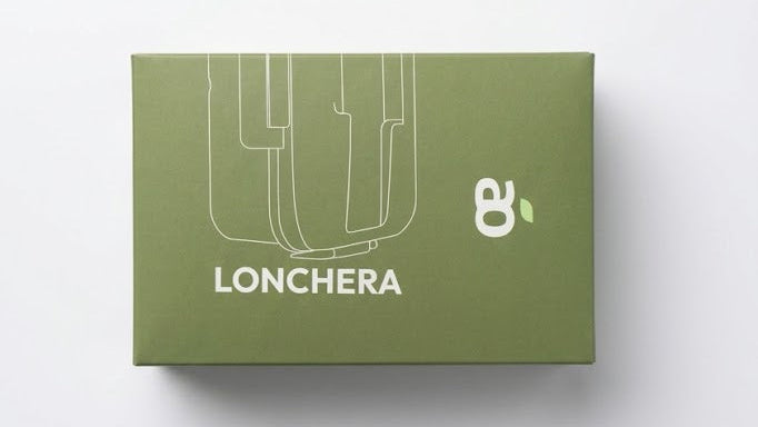 Tupper con cubiertos